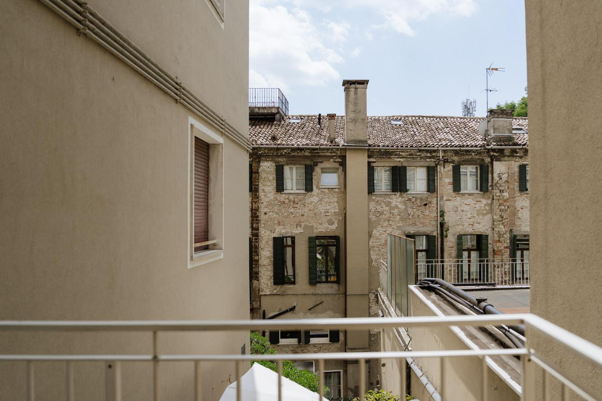 Yourbanflat Porta Altinate Padova Bagian luar foto